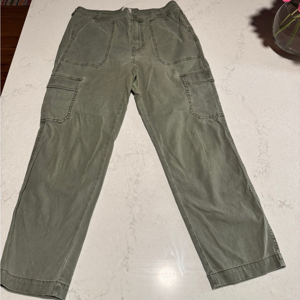 Women’s JCrew Olive Cargo Pants